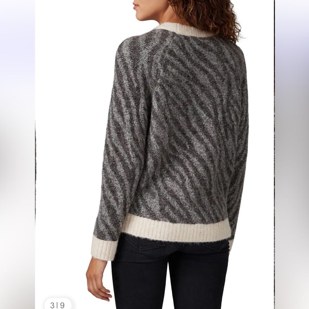 Parker Bella Zebra Pattern Gray And Cream Sweater - image 2